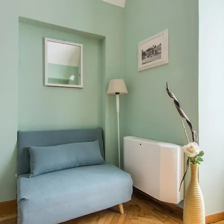 Liberty Colosseo Daire Roma